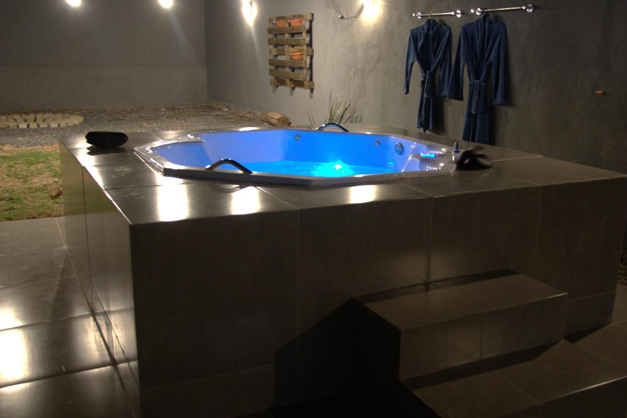 Casa Com Spa De Hidro Com Aquecedor A 700 Mts Do Centro Chapada dos Guimarães Exteriör bild