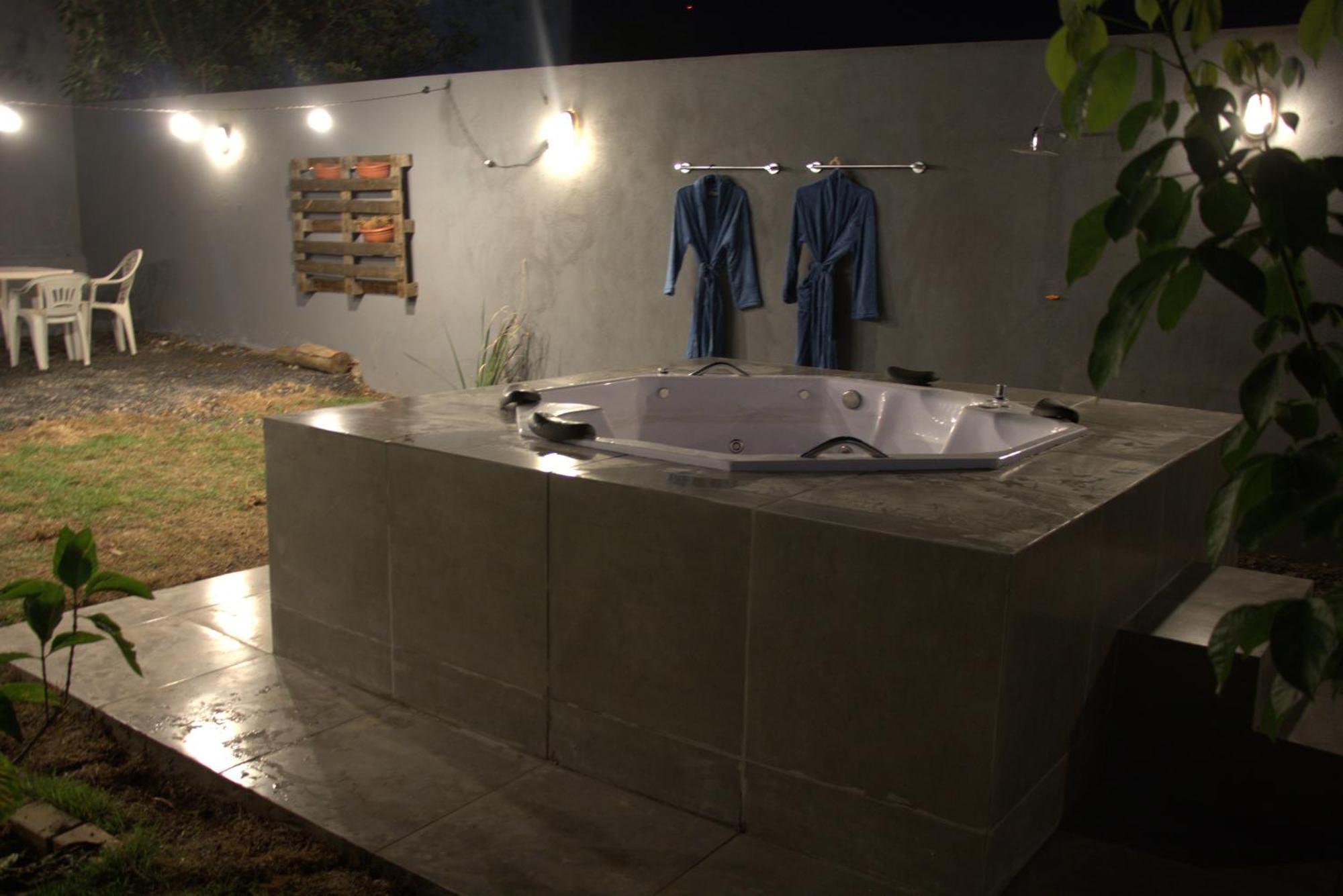 Casa Com Spa De Hidro Com Aquecedor A 700 Mts Do Centro Chapada dos Guimarães Exteriör bild